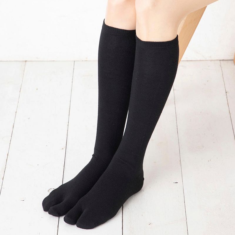 chaussettes à bouts séparés, chaussettes kimono, chaussettes tabi